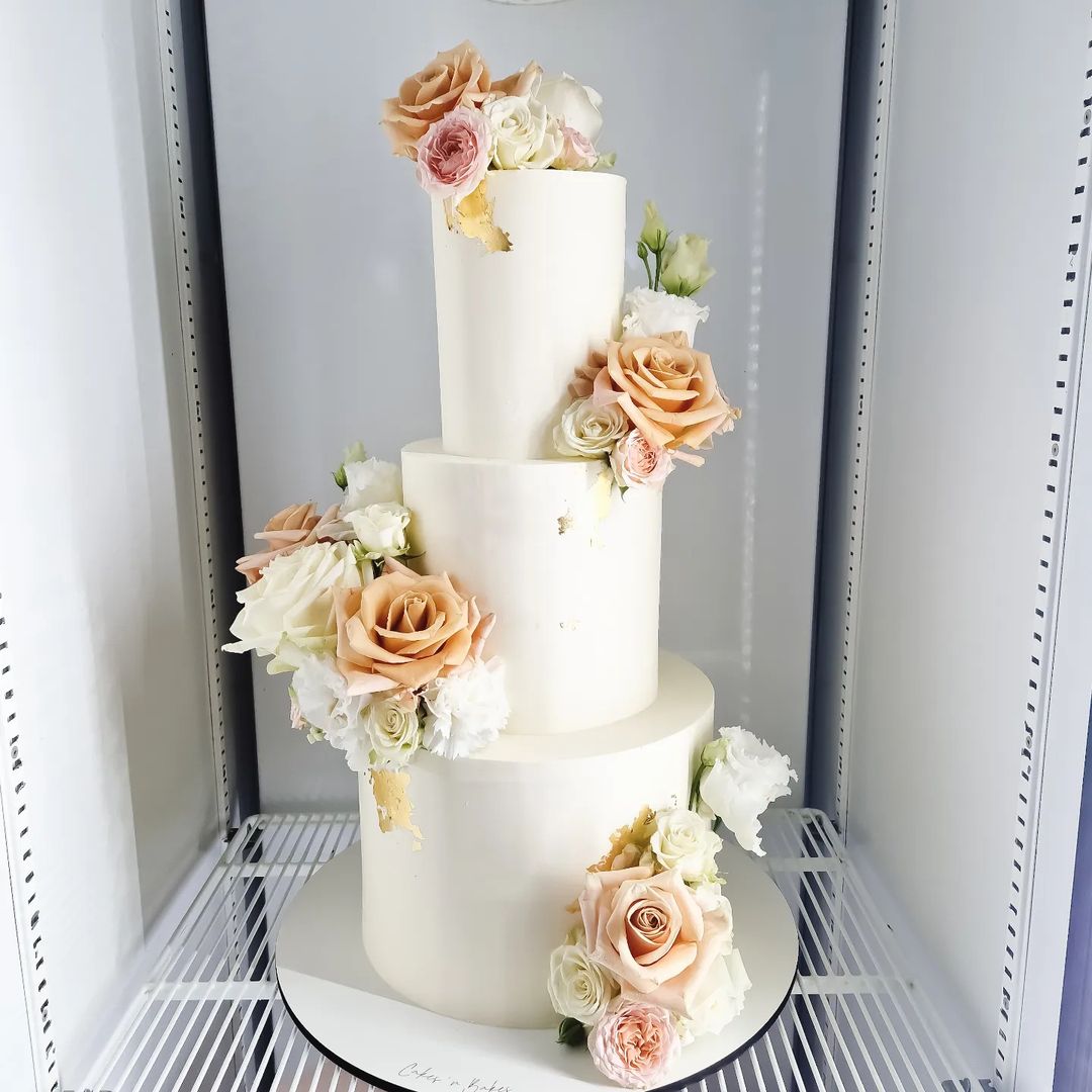 Wedding Cake - 3264 – Cakes and Memories Bakeshop